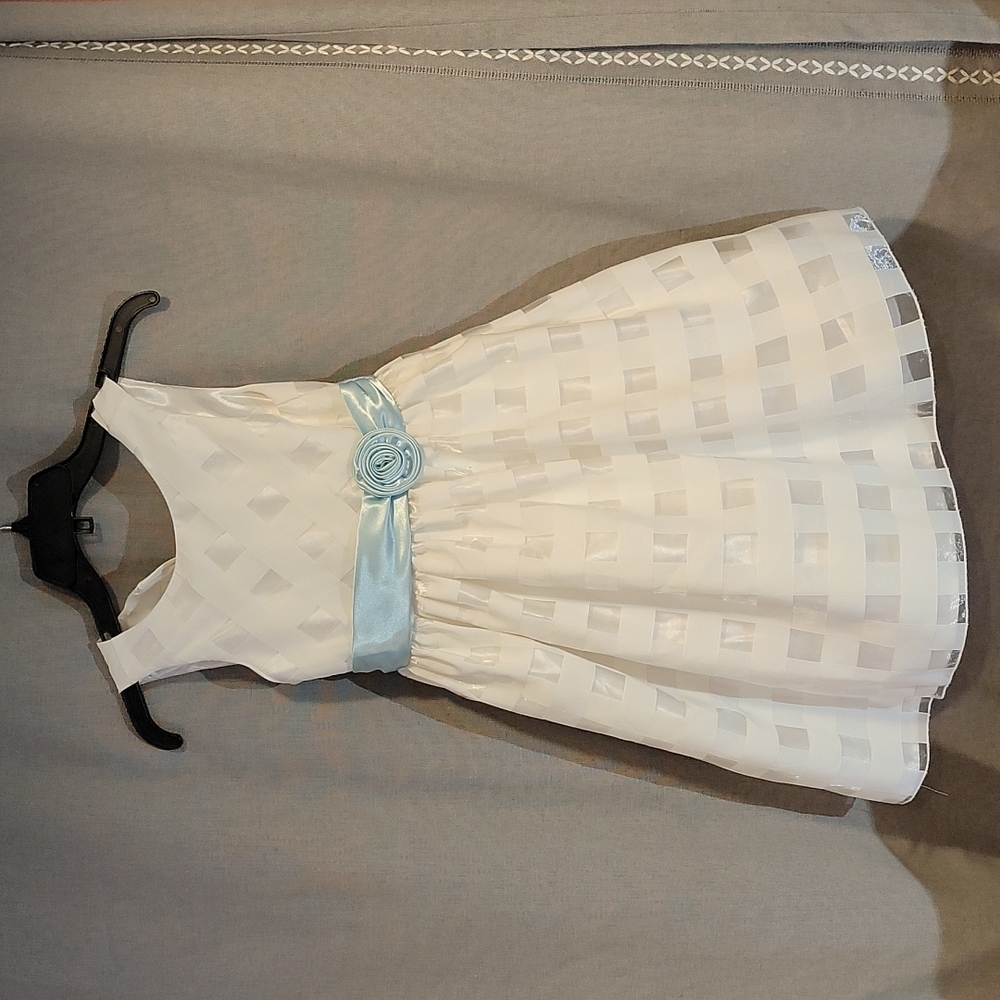American Princess girls sz 8 formal dress in white and baby blue